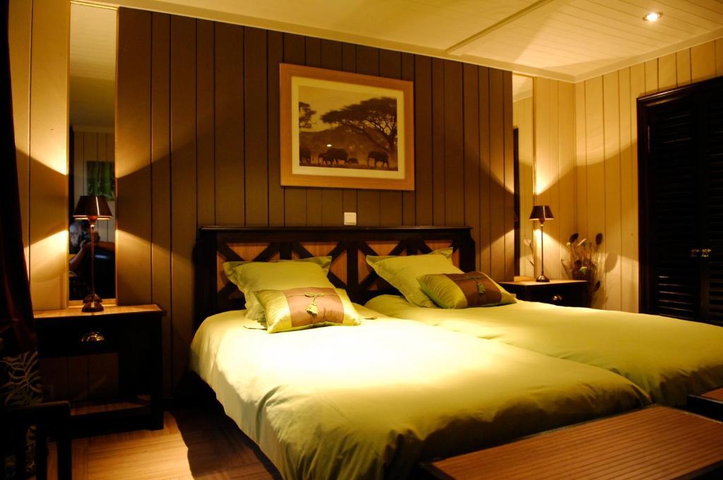 Hotel Le Bien-Aller Des Perets Saint-Hubert Habitación foto